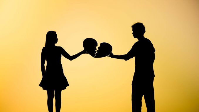 My-Brothers-Girlfriend-Was-My-Best-Friend-Until-They-Broke-Up-Friend-Breakup